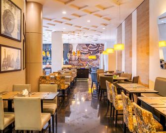 머큐어 그르노블 상트르 알포텔 - 과룰류스 - 레스토랑