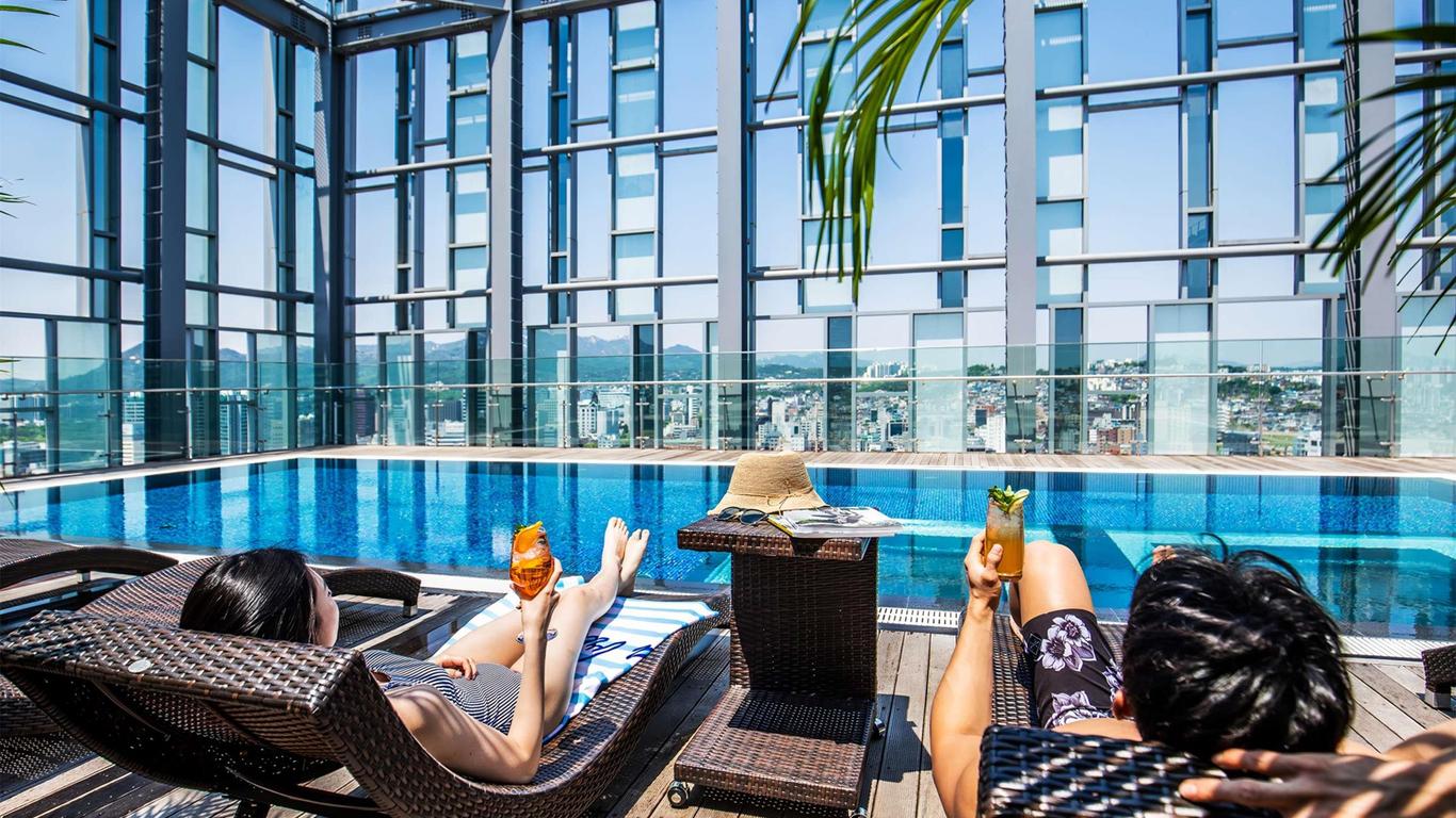 Novotel Ambassador Seoul Dongdaemun Hotels & Residences