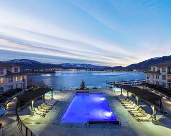 Walnut Beach Resort - Osoyoos - Piscina
