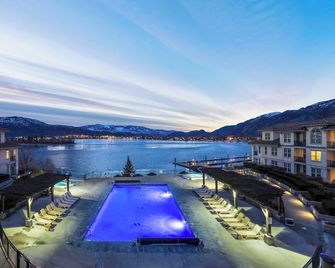 Walnut Beach Resort - Osoyoos - Pool