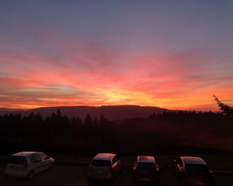 Hotel Schöne Aussicht - Masserberg - Buiten zicht