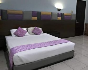 Hotel Alma - Jakarta - Soverom