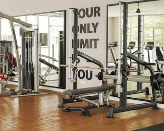 Deluxe Studio by Klia Airport Homestay - Sepang - Gym