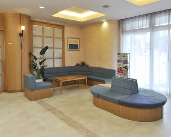 Island Hotel - Nagano - Lounge