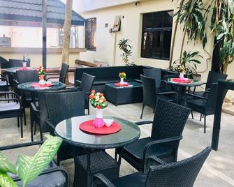 Olympic International Hotel - Lokoja - Restaurante