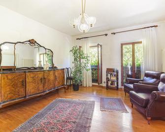 Amazing Apartment In Feltre With Wifi - Feltre - Soggiorno