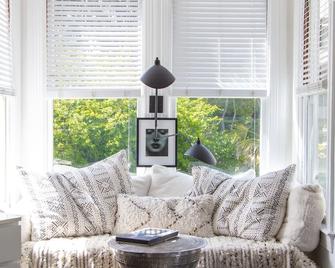 Peace House Grand Victorian - San Francisco - Huiskamer