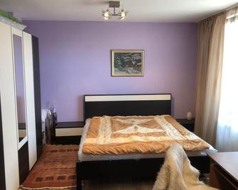 Dragon Garden, King Bedroom, br2 persons + kids - Sofia - Chambre