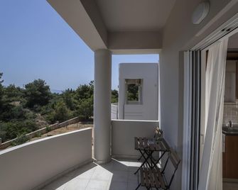 Nikis Dream Comfy Apartments - La Canea - Balcone