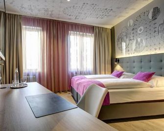 Central Hotel am Dom - Köln City - Cologne - Bedroom