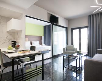 Greece U Around Athens Thissio Suites - Atenas - Sala de estar