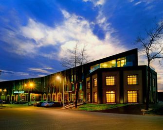 Hotel Alhar - Lubliniec - Building