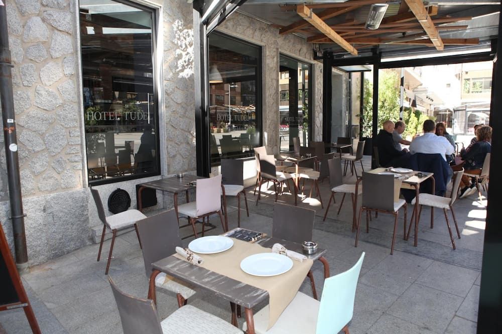 Tudel - לס אסקלדס - מסעדה