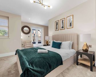 Luxury 5 Star Didsbury Home by City SuperHost - מנצ'סטר - חדר שינה