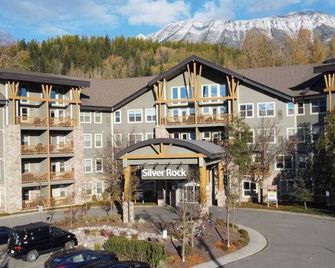 Silver Rock Condominiums - Fernie - Building
