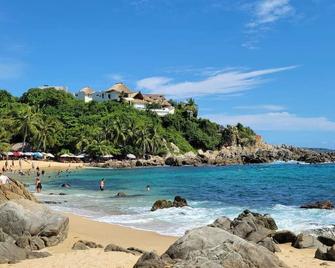 Ocean Oasis Hotel - Santa Elena El Tule - Beach