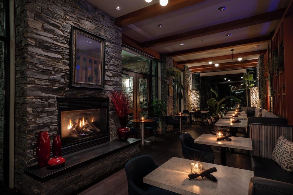 Oswego Hotel - Victoria