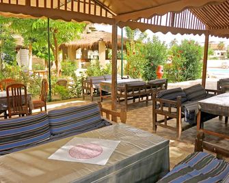 Hotel Sheherazade Luxor - Luxor - Patio