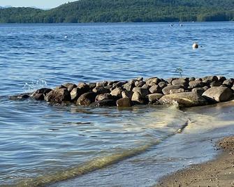 Private Beach & Lakefront On Beautiful Schroon Lake - Adirondack
