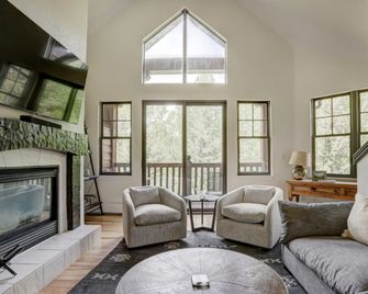 Avon Village - Avon - Vardagsrum