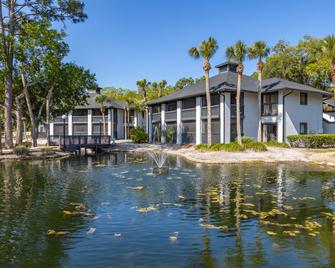 Legacy Vacation Resorts - Palm Coast - Palm Coast - Building
