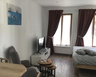 Charmant studio Vias village - Vias - Wohnzimmer