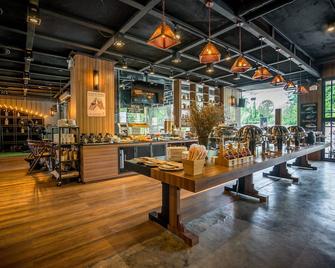 Onix Hotel Bangkok - Bangkok - Bar