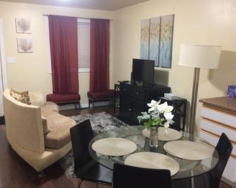 Work Life - 2 Bedroom Including Loft - Thunder Bay - Living room