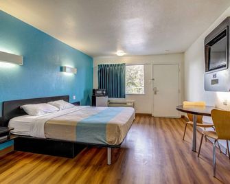 Motel 6 Waco - Lacy Lakeview - Bellmead - Slaapkamer