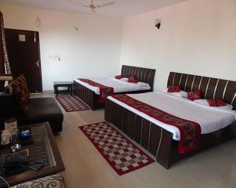 Dewdrop Classic Fall resort - Mussoorie - Habitación