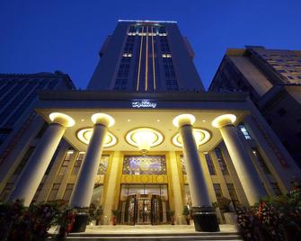 Dynasty International Hotel Dalian - Dalian - Budova