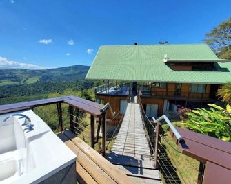 Volare - Turrialba