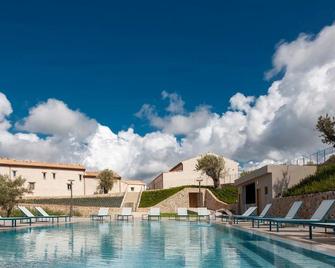 Borgo d'Orlando - Mirto - Piscina
