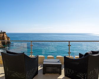 Castelo Guest House - Praia do Carvoeiro - Balkón