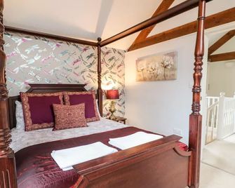 Gratton Grange Farm Holiday Cottage - Bakewell - Bedroom