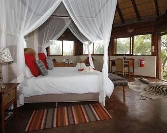 Shayamoya Tiger Fishing and Game Lodge - Pongola - Ložnice