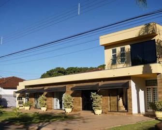 Apartamento em Delfinopolis perto das Cachoeiras - Delfinópolis - Edificio