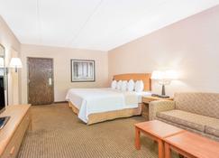 Days Inn by Wyndham Duluth Lakewalk - Duluth - Κρεβατοκάμαρα