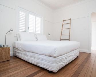 Byron Palms Guesthouse - Byron Bay - Bedroom
