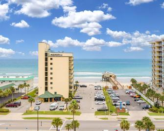 Tropical Suites at Sunglow Resort - Daytona Beach - Beach