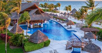 Excellence Riviera Cancun by The Excellence Collection - Adults Only - Puerto Morelos - Uima-allas