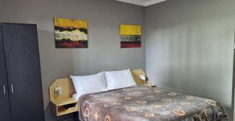 All Seasons Country Lodge - Taree - Bedroom