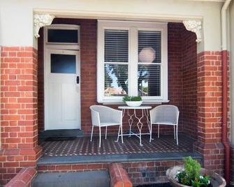 Boutique Heritage Studios On Ryrie Geelong Cbd Opposite Hospital - Geelong - Patio