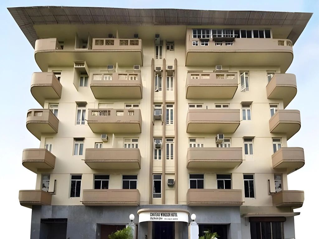 Chateau Windsor Hotel - Marine Drive - מומבאי - בניין