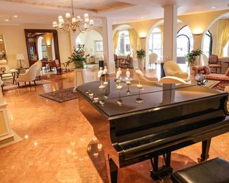 Delta Resort Apartments - Ascona - Lobby