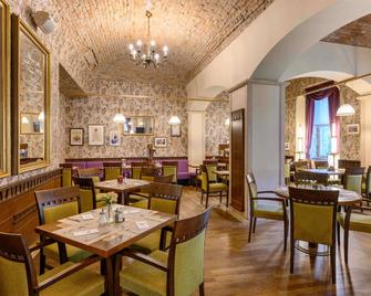 Mercure Szekesfehervar Magyar Kiraly - Szekesfehervar - Restaurante