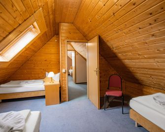 Hotel garni Zwickau-Mosel - Glauchau - Schlafzimmer