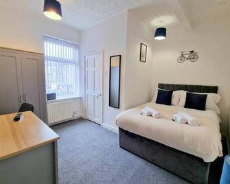 St Johns House 3 Ensuite Rooms Available - Burnley - Quarto