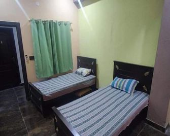 Al Qadir Residence - Multān - Bedroom