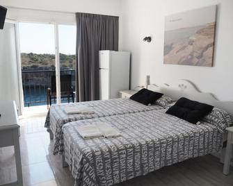 Hotel Rocamar - Cala Figuera - Ložnice